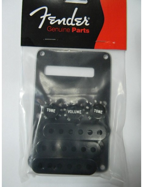SET ACCESORIOS FENDER STRATOCASTER /EMBELLECEDOR PASTILLAS,TAPA TRASERA,POTES,SELECTOR PASTILLA Y VIBRATO.BLACK 991363000