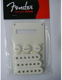 SET ACCESORIOS FENDER STRATOCASTER /EMBELLECEDOR PASTILLAS,TAPA TRASERA,POTES,SELECTOR PASTILLA Y VIBRATO.PARCHEMENT 991395000
