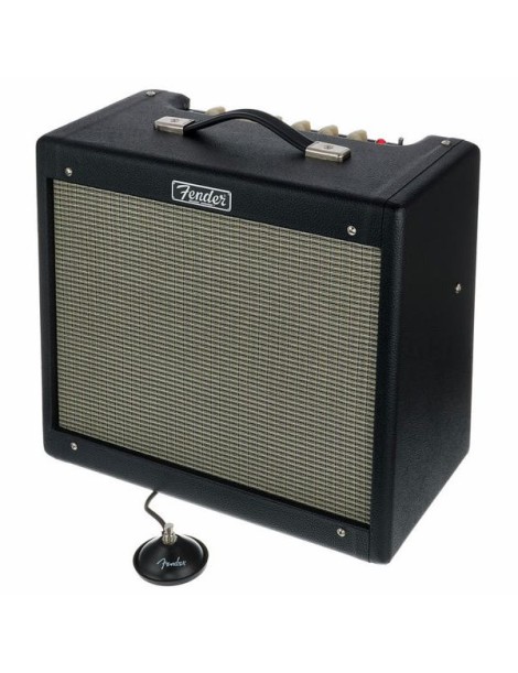 AMPLIFICADOR GUITARRA FENDER BLUES JUNIOR IV VALVULAR 15W 12" NEGRO 2231506000