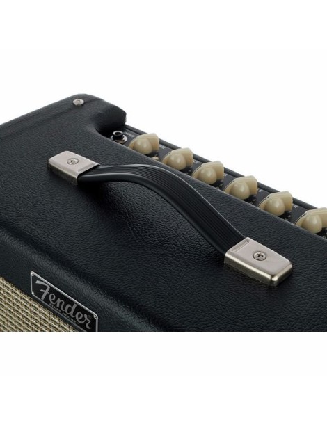 AMPLIFICADOR GUITARRA FENDER BLUES JUNIOR IV VALVULAR 15W 12" NEGRO 2231506000