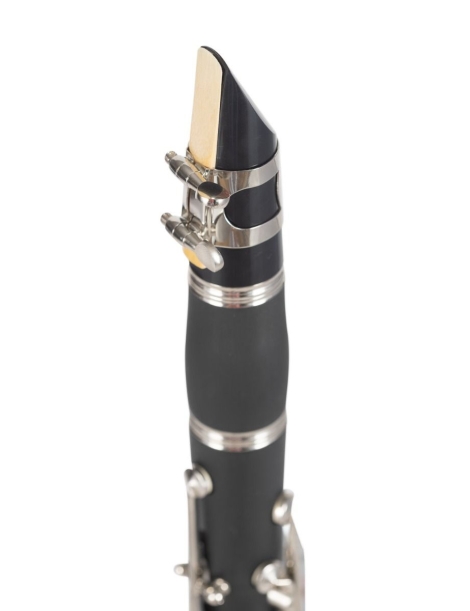 CLARINETE AMADEUS CL-804N17 SIb,EBONITA, LLAVES NIQUELADAS COMPLETO CON ESTUCHE.