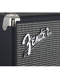 AMPLIFICADOR BAJO FENDER RUMBLE 15, 15W 2370106900