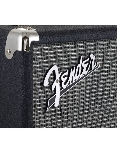 AMPLIFICADOR BAJO FENDER RUMBLE 15, 15W 2370106900